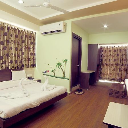 Hotel Avion Inn 아흐메다바드 외부 사진