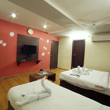 Hotel Avion Inn 아흐메다바드 외부 사진