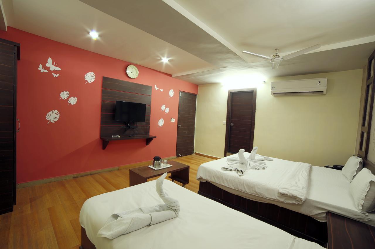 Hotel Avion Inn 아흐메다바드 외부 사진